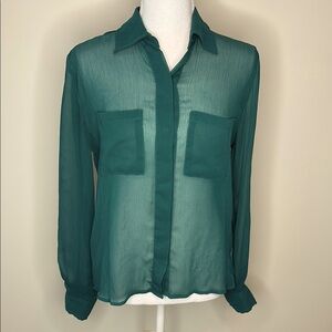 Exhilaration Green Sheer Pocketed Long Sleeve Blouse. Small